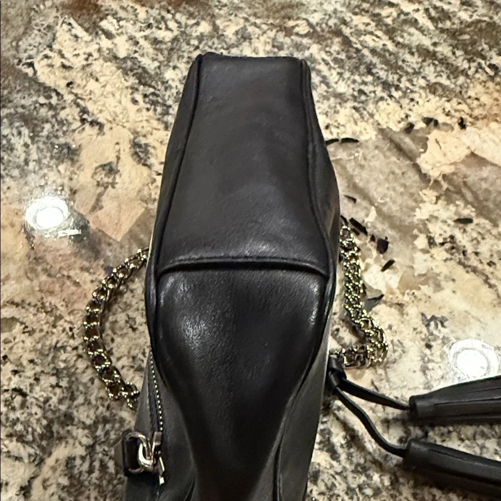 Coach elegant black